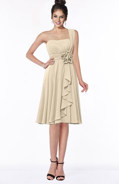 ColsBM Phoebe Champagne Glamorous Bateau Sleeveless Zip up Chiffon Knee Length Bridesmaid Dresses