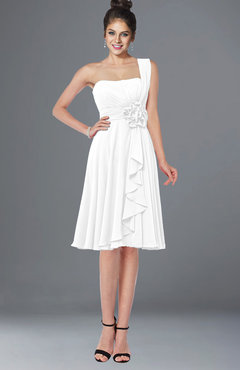 ColsBM Phoebe White Glamorous Bateau Sleeveless Zip up Chiffon Knee Length Bridesmaid Dresses