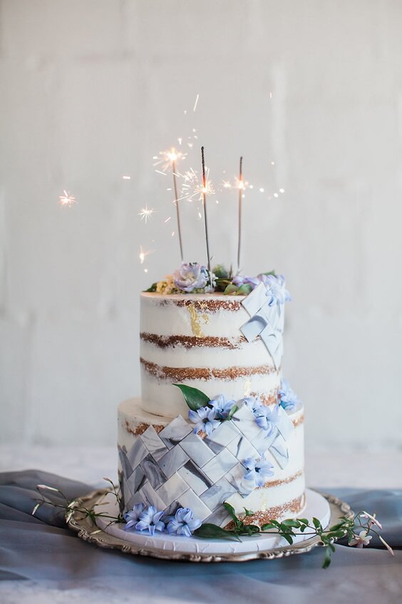 aqua and white wedding cake for summer blue wedding