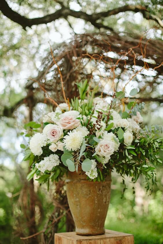 Wedding flower decoration for Blush and burgundy May wedding