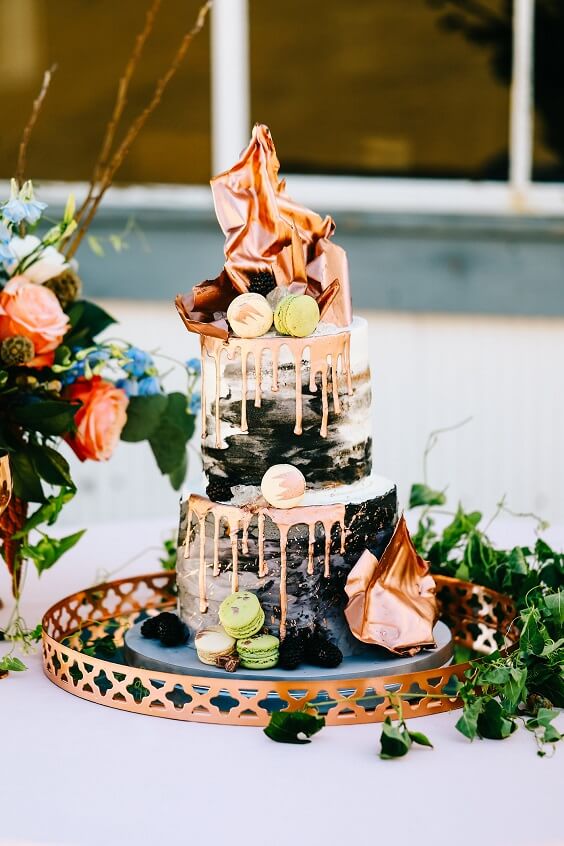 wedding cake for october blue and tangerine wedding 2019