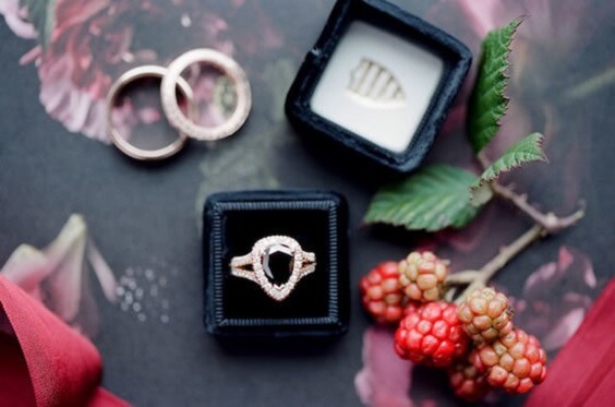 wedding ring for fall wedding black and burgundy 2020