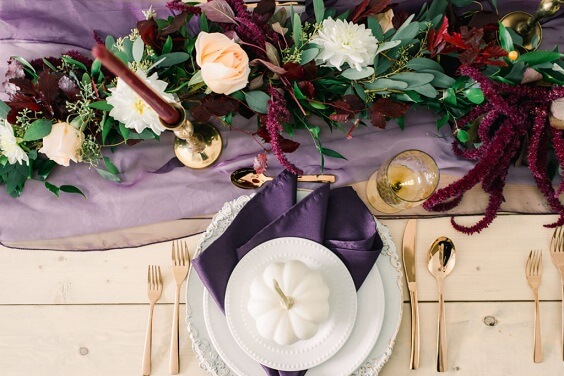 table setting for fall wedding maroon and purple 2020