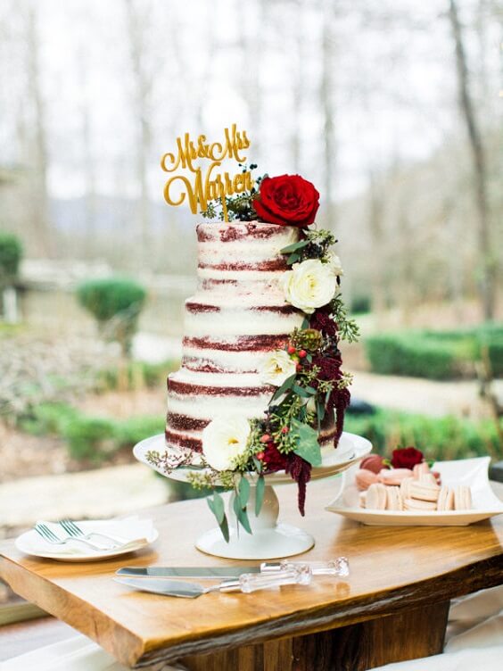 Wedding cake for burgundy and navy blue winter wedding
