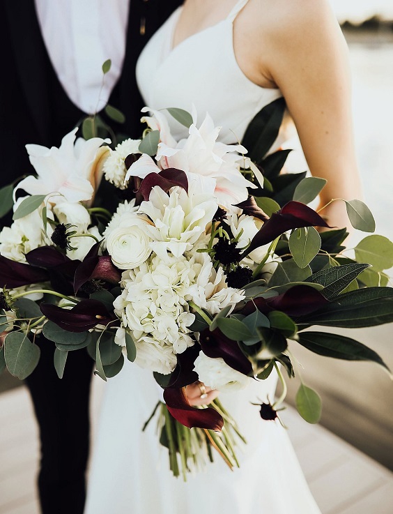 white and green bouquet for january wedding colors 2022 black white and green