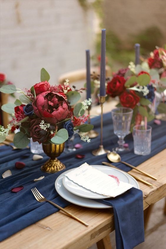 burgundy and navy blue table setting for january wedding colors 2022 burgundy and navy blue