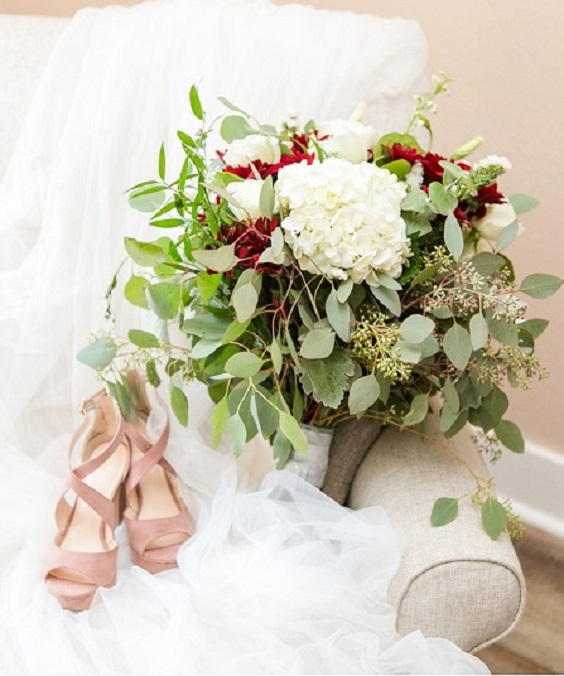 Wedding bouquets for Burgundy, Navy blue and blush Spring Wedding 2023