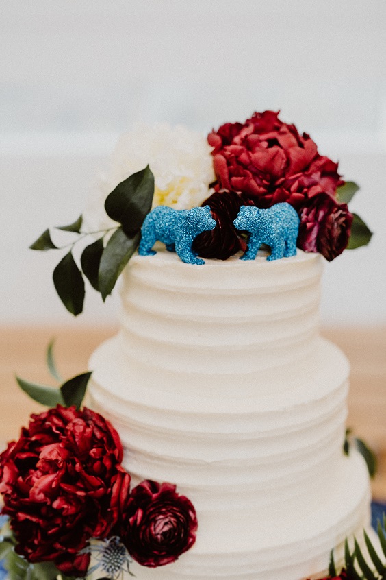 Wedding cake for Teal, Navy Blue and Deep Red September Wedding Color Palettes 2023