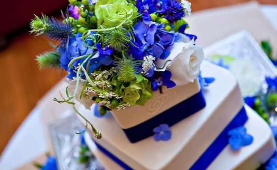 Wedding cake decorations for Royal Blue and Green Wedding Color Palettes 2023