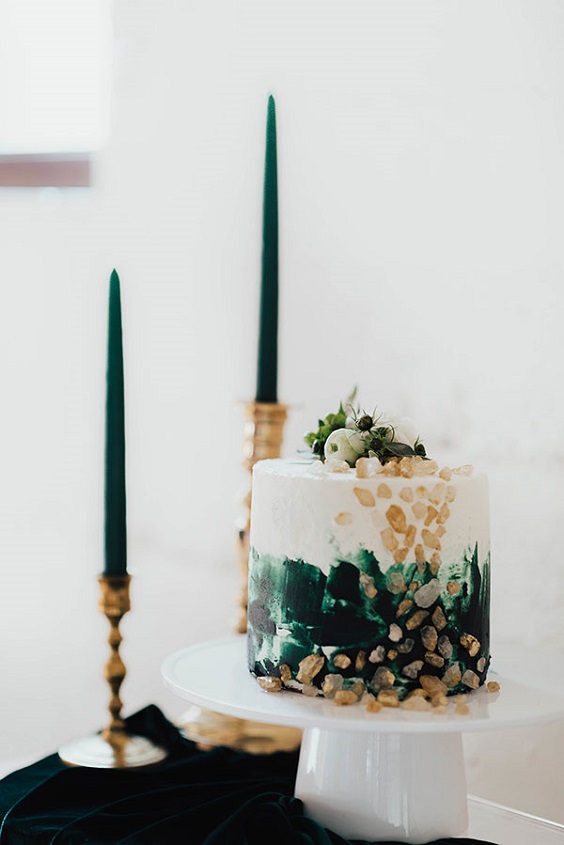 emerald green and white wedding cake for green wedding theme 2023 emerald green colors