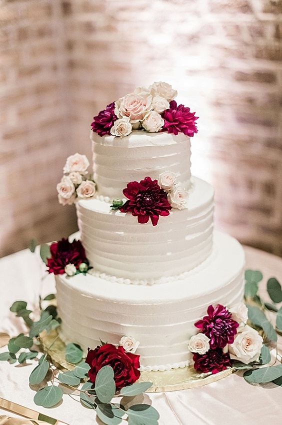 Wedding Cake for Burgundy and Blush Wedding Color Combos 2023