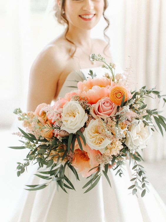 peach and white flower wedding bouquets for april wedding color schemes for 2023 champagne and peach