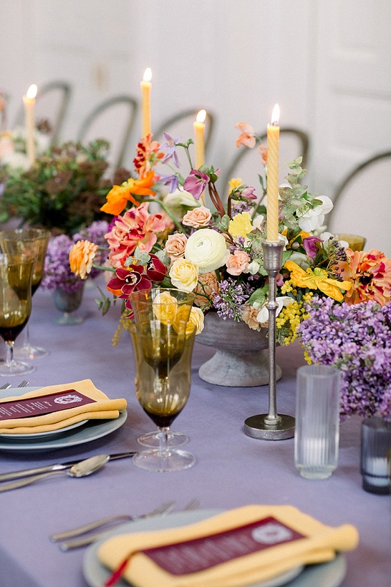 lavender wedding tablecloth and yellow napkins for april wedding color schemes for 2023 lavender and yellow