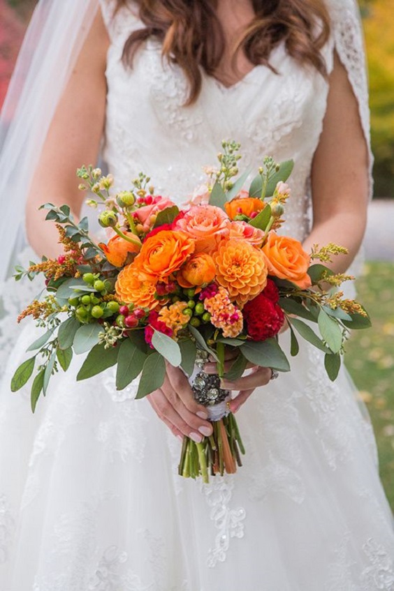 Orange bouquets for Green and Orange Wedding Themes 2023