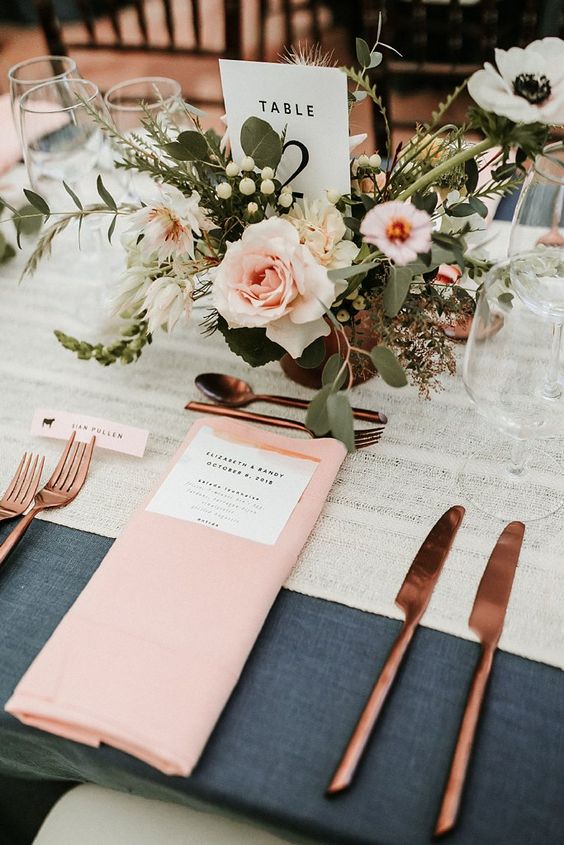 navy blue and blush table setting for navy blue wedding colors 2023 navy blue and blush