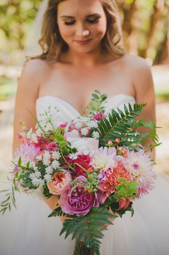 wedding bouquet for 8 awesome outdoor wedding venue ideas 2024 country wedding