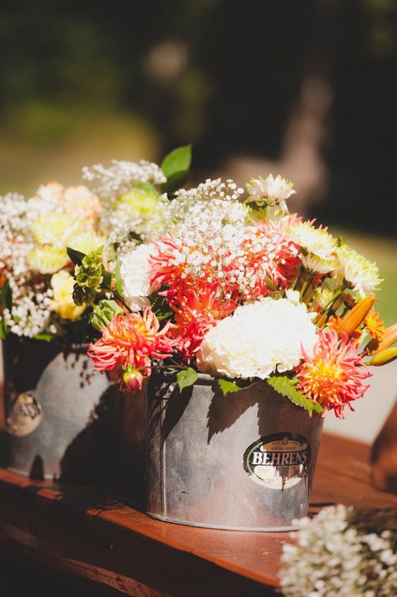 wedding flowers for 8 awesome outdoor wedding venue ideas 2024 country wedding