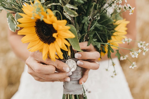 pale lilac ribbon on bouquet for 8 awesome sunflower wedding color ideas 2024 pale lilac