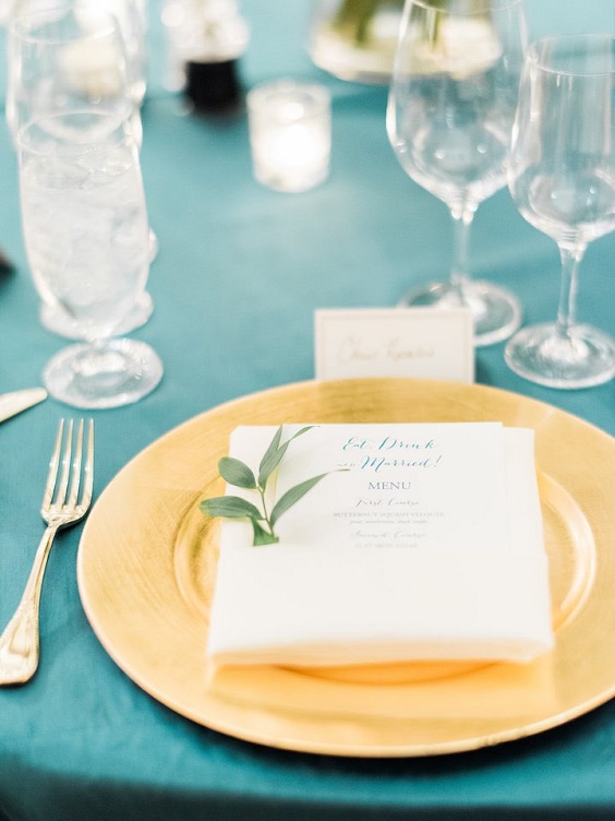 GOld Plates for Teal and Gold Wedding Color Combos 2024