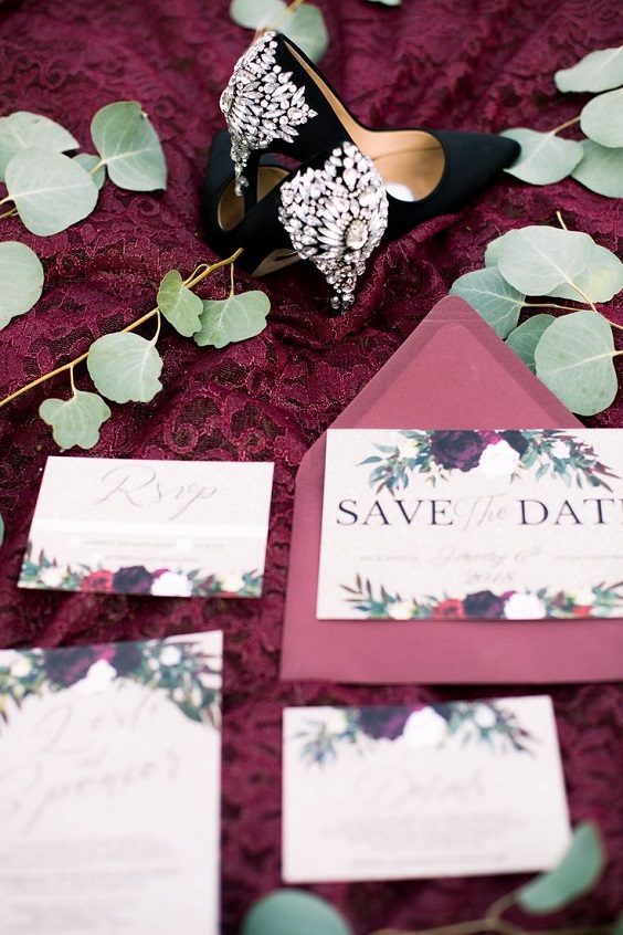 burgundy invitations for 8 winter wedding color ideas 2024 rose sage burgundy
