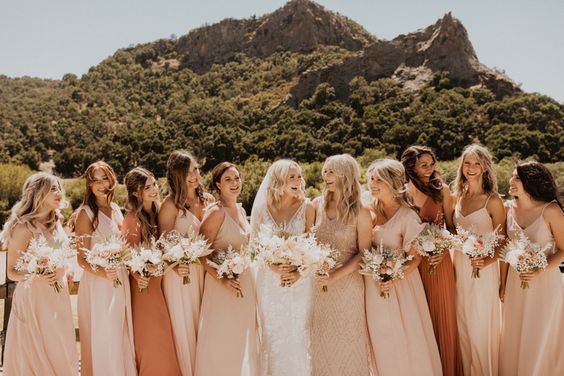 Terracotta and Blush Wedding Color Combos 2024, Mismatched Terracotta and Blush Bridesmaid Dresses, Blush and Terracotta Wedding Bouquets