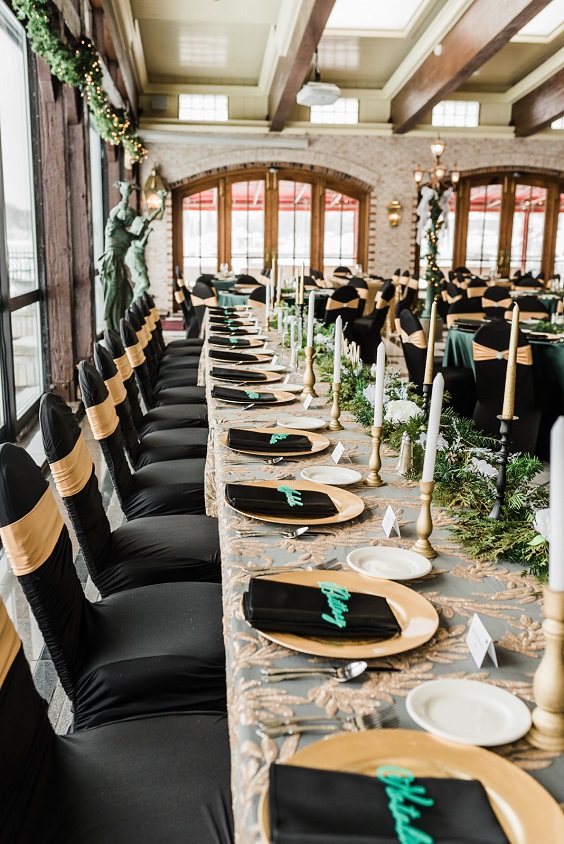 glold wedding plates black napkins and wedding chairs for december wedding colors 2024 emerald green black and gold