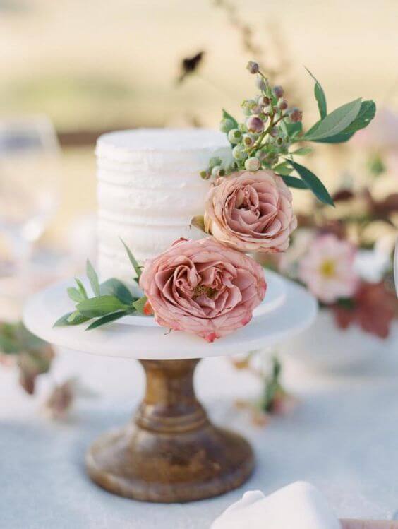 Wedding cake for Dusty rose pink wedding