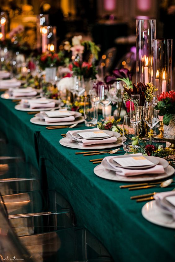 emerald wedding tablecloth gold drinkware and burgundy flower centerpieces for emerald green and gold wedding colors emerald gold and burgundy