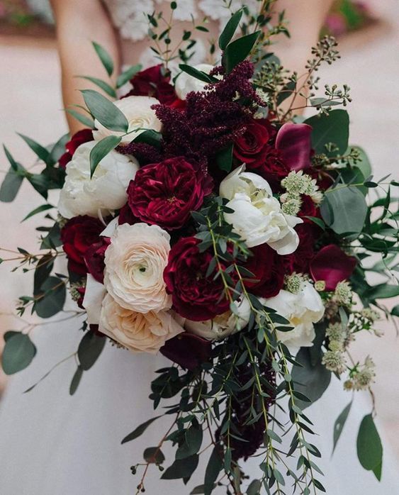 burgundy pink and white bouquets for july wedding colors combos for 2024 burgundy and ivory