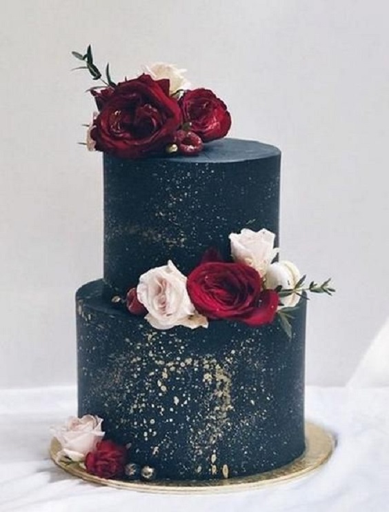 navy blue wedding cake with red and pink flowers for blue wedding colors combos for 2025 navy blue and red