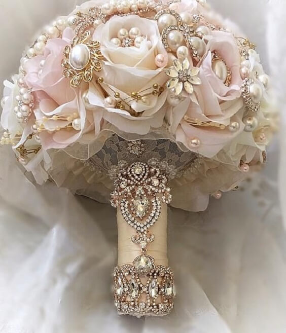 Wedding bouquets for Dusty Rose and Gold wedding