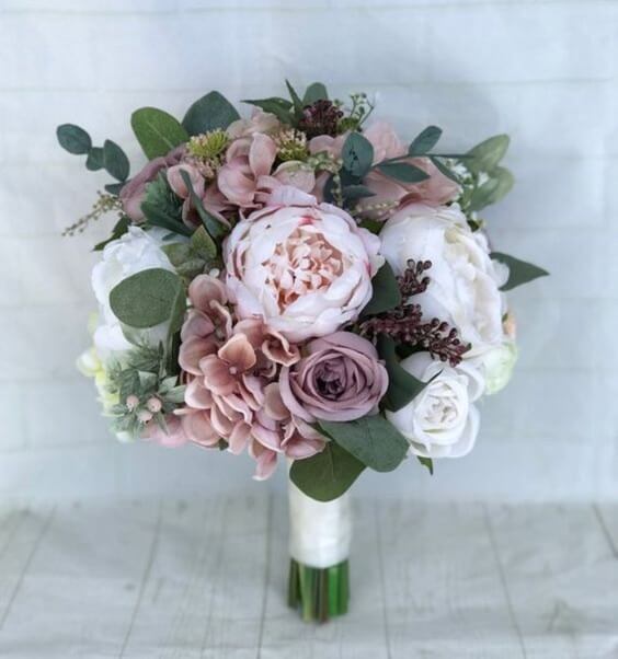 Wedding bouquet for Mauve March wedding