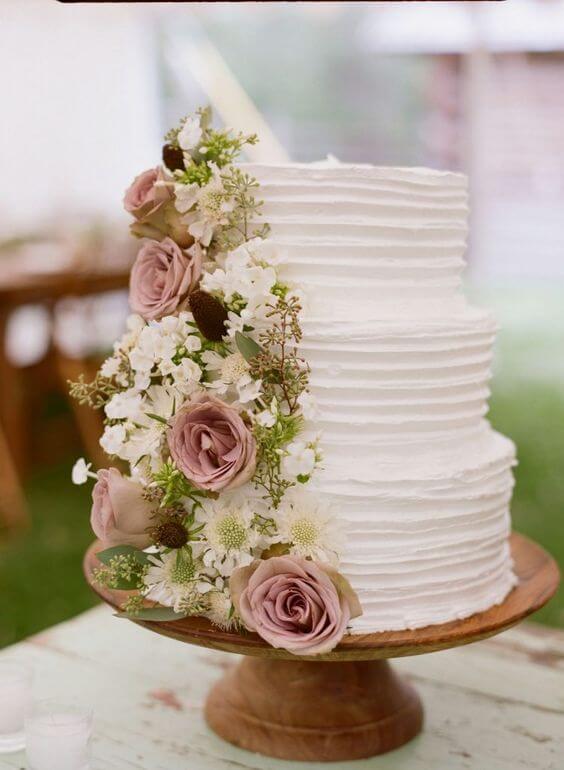 Wedding cakes for Mauve March wedding