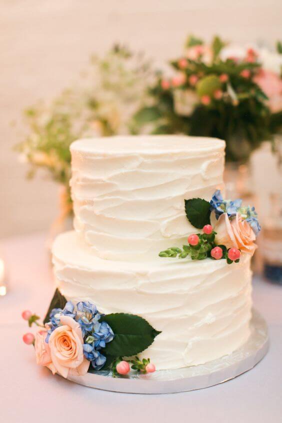 Wedding cake for Cornflower blue and peach wedding