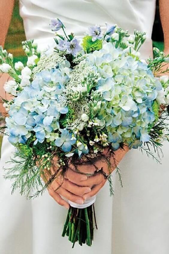 Wedding bouquets for Blue August wedding