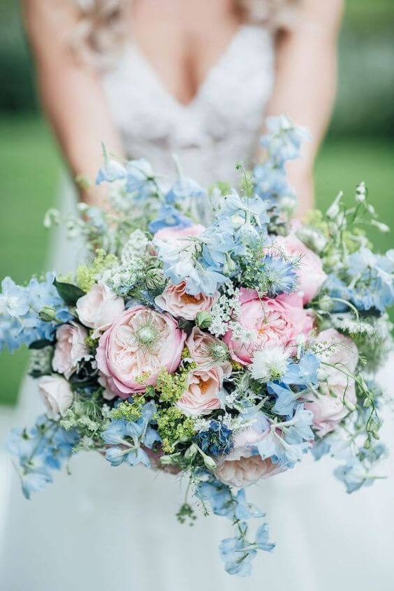 Wedding bouquets and Pink Summer wedding
