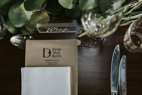 table setting for black and green wedding 2019